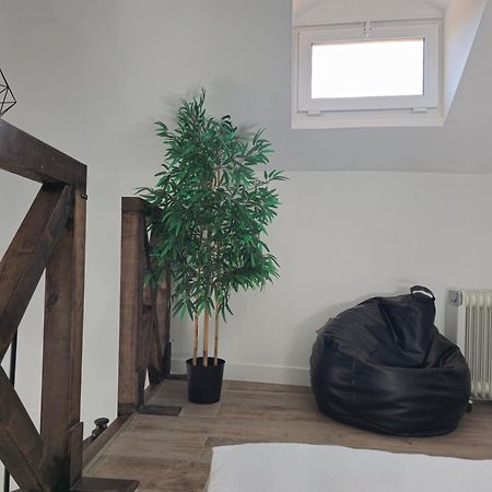 שטובל Esther Apartment Cozy Vacay Suite מראה חיצוני תמונה