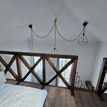 שטובל Esther Apartment Cozy Vacay Suite מראה חיצוני תמונה