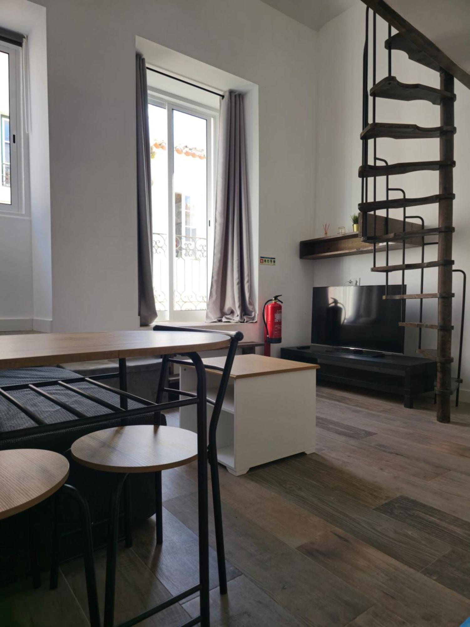 שטובל Esther Apartment Cozy Vacay Suite מראה חיצוני תמונה