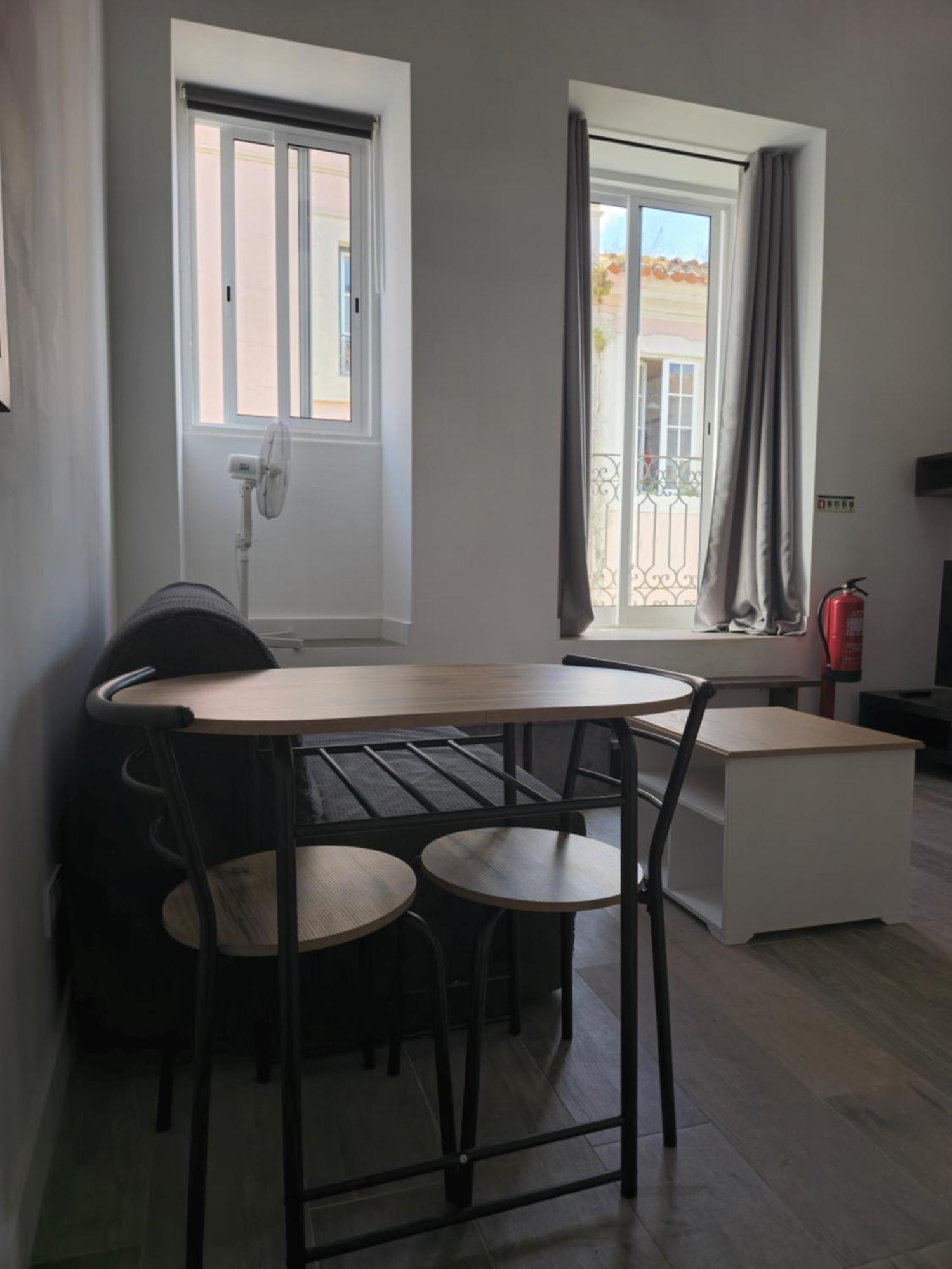 שטובל Esther Apartment Cozy Vacay Suite מראה חיצוני תמונה