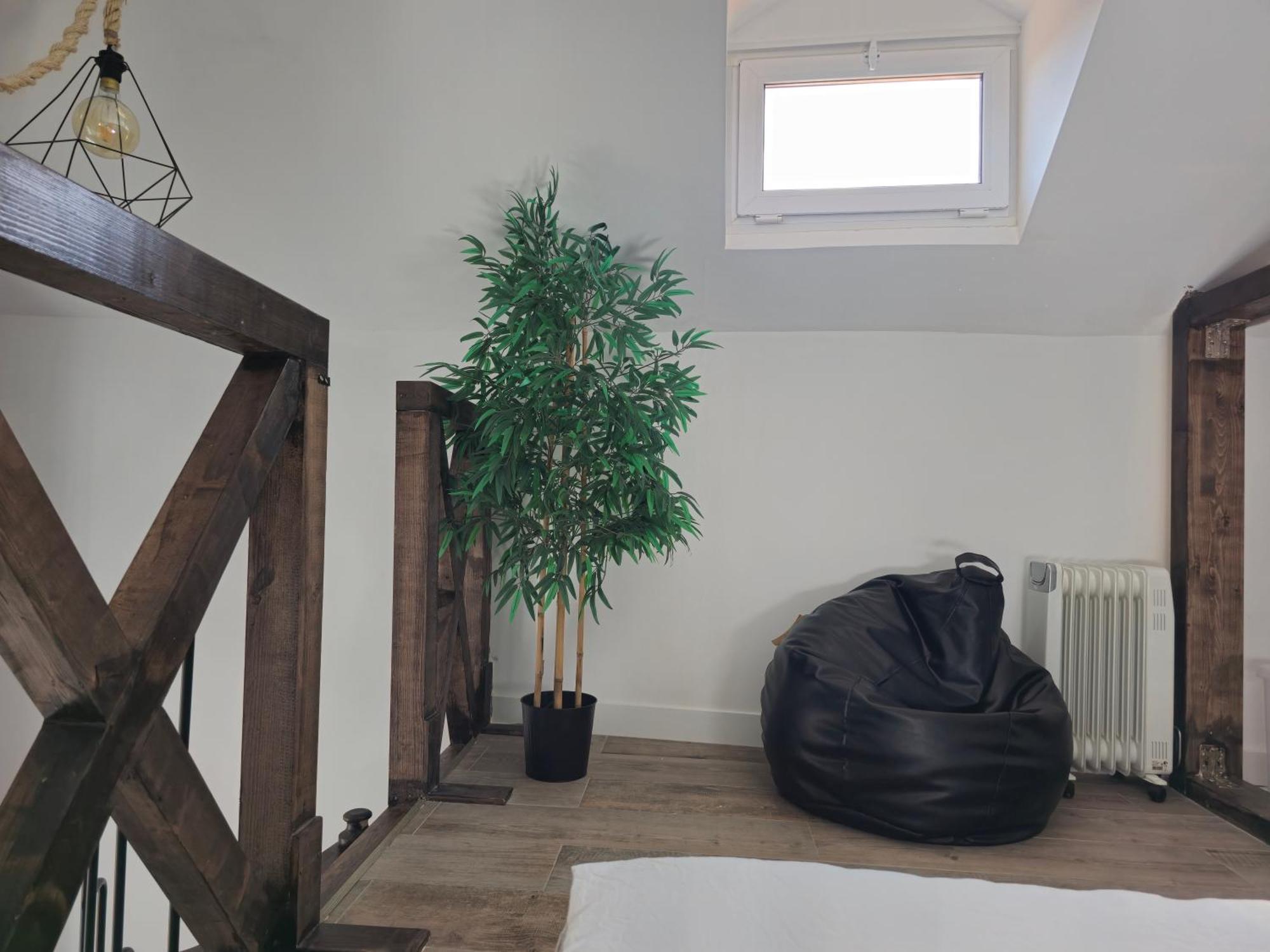 שטובל Esther Apartment Cozy Vacay Suite מראה חיצוני תמונה